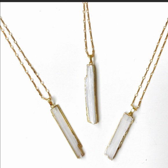 Gold-dipped Selenite Necklace 💫 - Picture 2 of 5